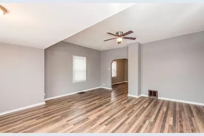 614 Walnut Street, Waukegan, IL 60085 - Photo 5