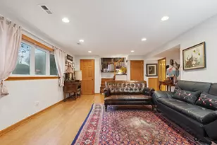 700 Lamon Ave, Wilmette, IL 60091 - Photo 17