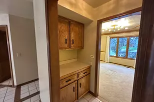 2726 Seiler Dr, Naperville, IL 60565 - Photo 5