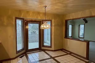 2726 Seiler Dr, Naperville, IL 60565 - Photo 9