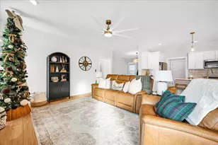 2505 Pampas Ln, Bloomington, IL 61705 - Photo 9