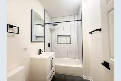 [Address not provided], Chicago, IL 60615 - Photo 5