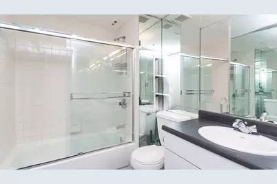 411 W Ontario Street #516, Chicago, IL 60654 - Photo 9