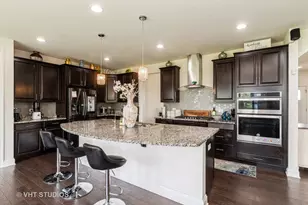 1 Sherman Ct, Hawthorn Woods, IL 60047 - Photo 17