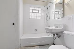 5845 W Ainslie St, Chicago, IL 60630 - Photo 13