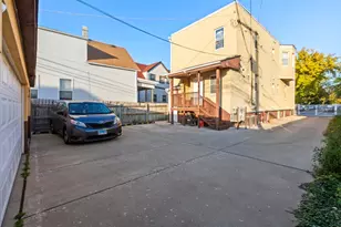 2028 N Hamlin Ave, Chicago, IL 60647 - Photo 15