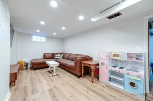 231 Burton St, Grayslake, IL 60030 - Photo 21