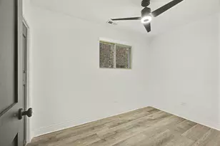 8207 S Clyde Ave, Chicago, IL 60617 - Photo 31