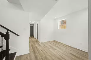 8207 S Clyde Ave, Chicago, IL 60617 - Photo 27