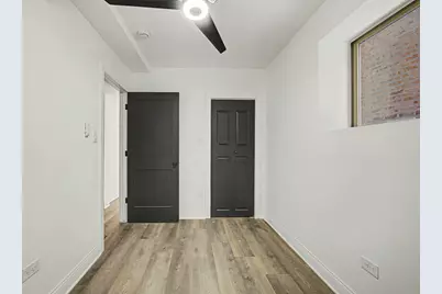 8207 S Clyde Avenue, Chicago, IL 60617 - Photo 33