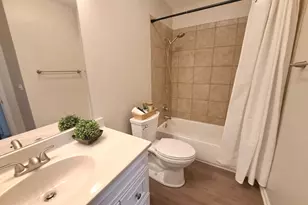 1060 Newport Harbor, Schaumburg, IL 60193 - Photo 13