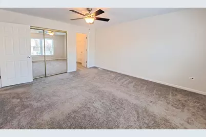 1060 Newport Harbor #1060, Schaumburg, IL 60193 - Photo 9