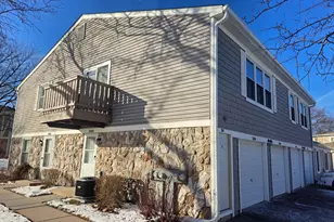 1060 Newport Harbor, Schaumburg, IL 60193 - Photo 1