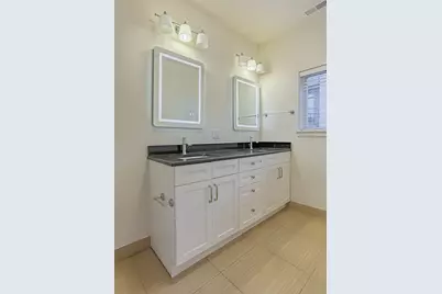 2100 Greenwood Street #204, Evanston, IL 60201 - Photo 9