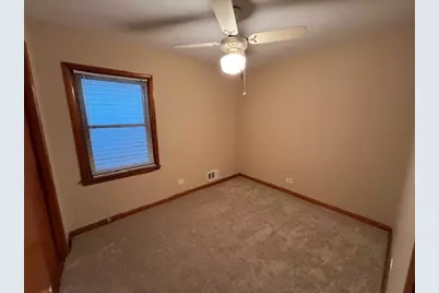 3704 S 53rd Avenue, Cicero, IL 60804 - Photo 11