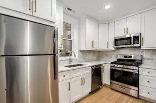 4609 N Beacon St, Chicago, IL 60640 - Photo 3