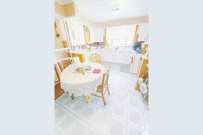 1531 N 24th Avenue, Melrose Park, IL 60160 - Photo 3