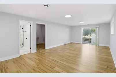 8444 Drake Avenue, Skokie, IL 60076 - Photo 19