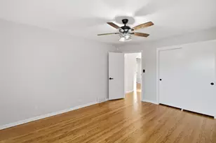 8444 Drake Ave, Skokie, IL 60076 - Photo 9