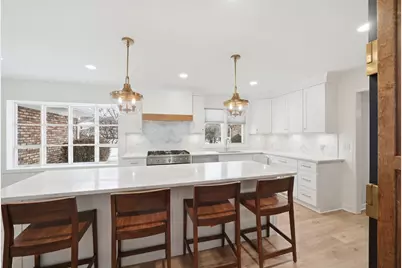 8 Concord Drive, Oak Brook, IL 60523 - Photo 11