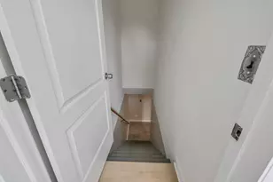 21W051 Woodview Dr, Itasca, IL 60143 - Photo 21