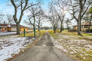 21W051 Woodview Dr, Itasca, IL 60143 - Photo 39