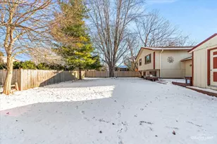 425 Carriage Hill Rd, Naperville, IL 60565 - Photo 29