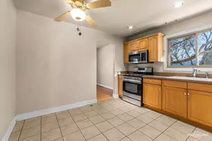 425 Carriage Hill Rd, Naperville, IL 60565 - Photo 11