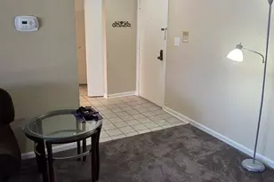 450 Raintree Ct, Glen Ellyn, IL 60137 - Photo 19