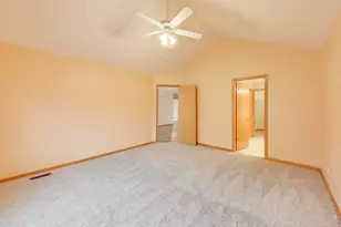 143 Canterbury Ct, Bloomingdale, IL 60108 - Photo 11