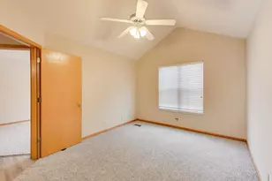 143 Canterbury Ct, Bloomingdale, IL 60108 - Photo 15