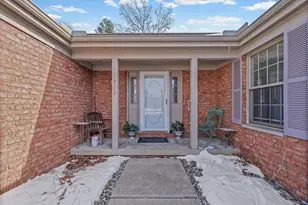 1722 Lakeside Dr, Champaign, IL 61821 - Photo 3