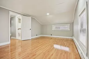 8745 43rd St, Lyons, IL 60534 - Photo 13