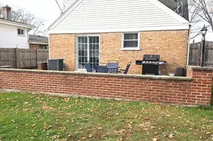 249 Wheeling Ave, Wheeling, IL 60090 - Photo 17
