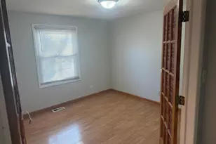 982 Hastings Ln, Hanover Park, IL 60133 - Photo 5