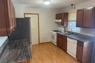 982 Hastings Ln, Hanover Park, IL 60133 - Photo 9