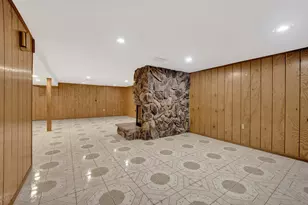 9410 Lawler Ave, Skokie, IL 60077 - Photo 21