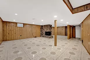 9410 Lawler Ave, Skokie, IL 60077 - Photo 23