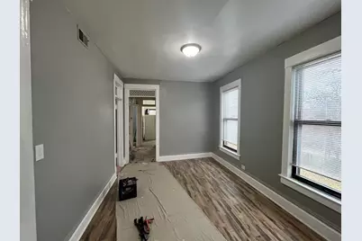 7619 S Saginaw Avenue, Chicago, IL 60649 - Photo 7