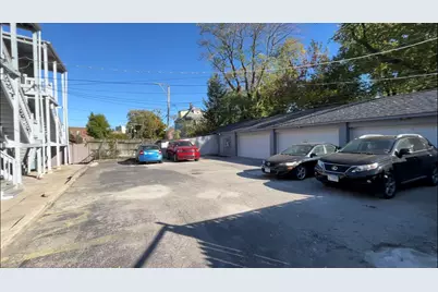 7619 S Saginaw Avenue, Chicago, IL 60649 - Photo 5