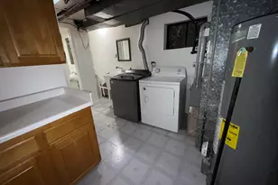 8451 Linder Ct, Skokie, IL 60077 - Photo 27