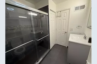 8451 Linder Court, Skokie, IL 60077 - Photo 21