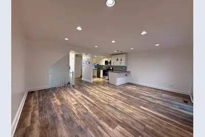 8451 Linder Court, Skokie, IL 60077 - Photo 3