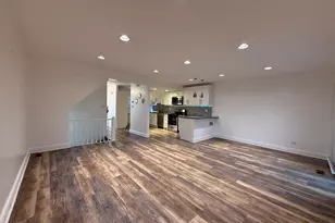 8451 Linder Ct, Skokie, IL 60077 - Photo 3