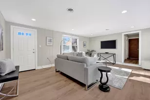 2011 Cleveland St, Evanston, IL 60202 - Photo 5