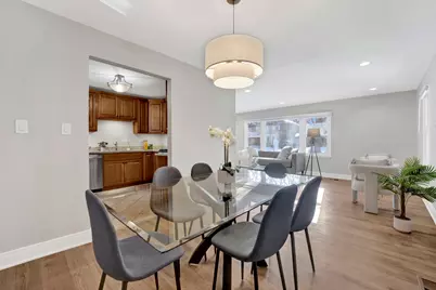 2011 Cleveland Street, Evanston, IL 60202 - Photo 13