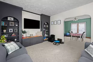 225 E Wells St, Geneseo, IL 61254 - Photo 3