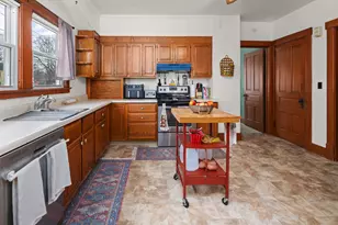 225 E Wells St, Geneseo, IL 61254 - Photo 9