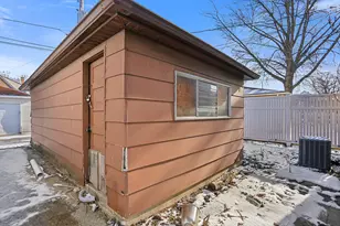 10829 S Rockwell St, Chicago, IL 60655 - Photo 15