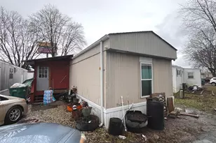 1570 N 30th Rd, Ottawa, IL 61350 - Photo 1